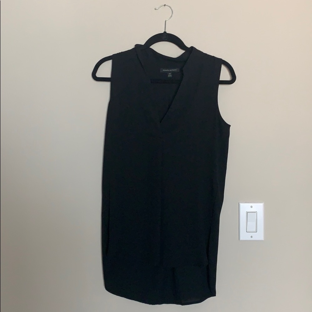 Banana republic v neck tunic